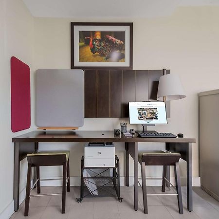 Hilton Garden Inn Oklahoma City Midtown Экстерьер фото
