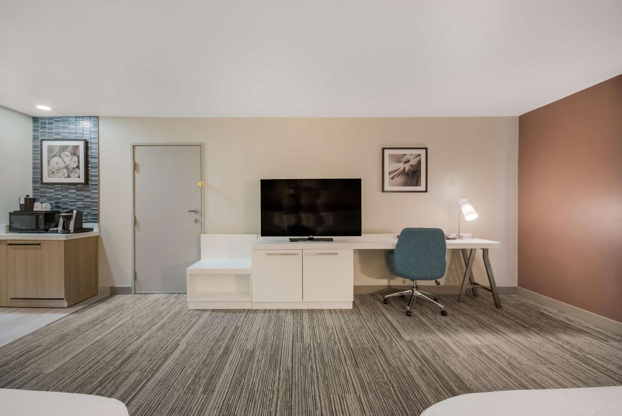 Hilton Garden Inn Oklahoma City Midtown Экстерьер фото