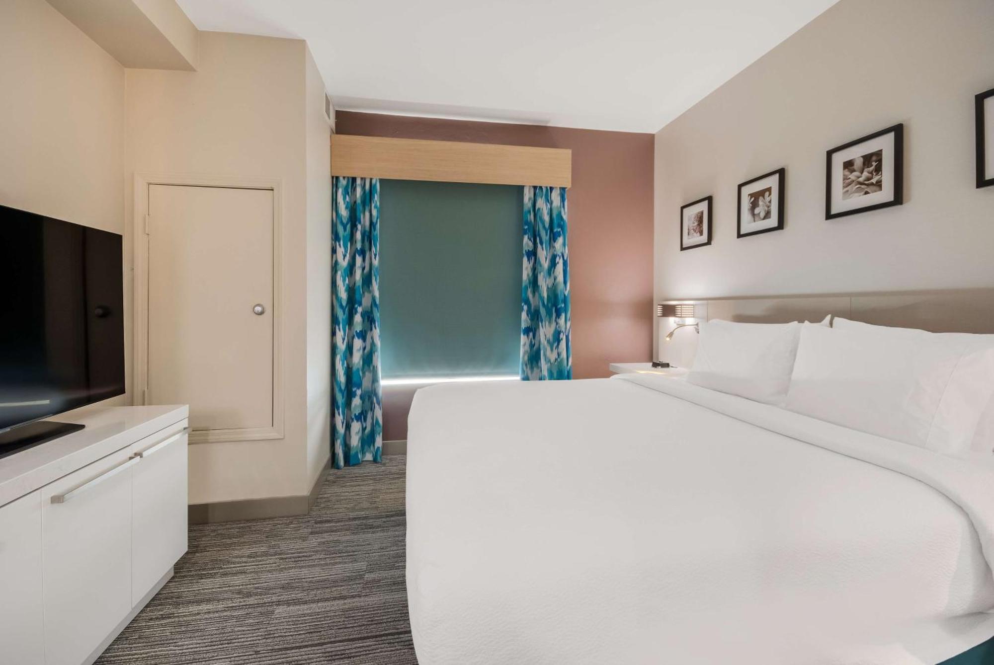 Hilton Garden Inn Oklahoma City Midtown Экстерьер фото