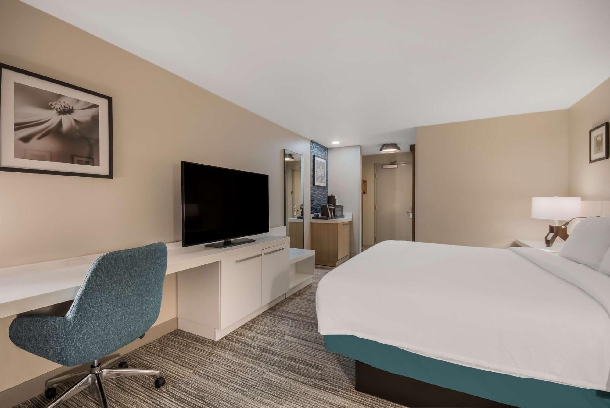 Hilton Garden Inn Oklahoma City Midtown Экстерьер фото